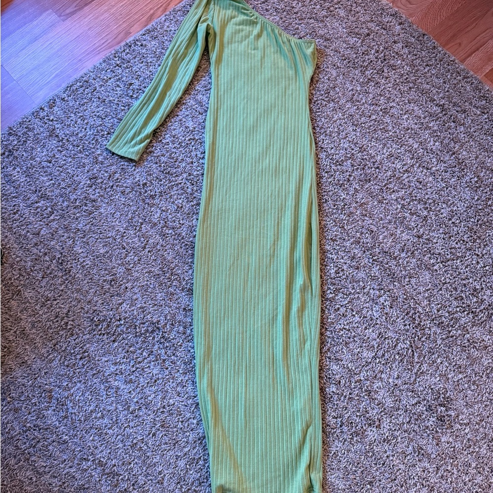Never Worn Pretty Little Thing Dress 💞